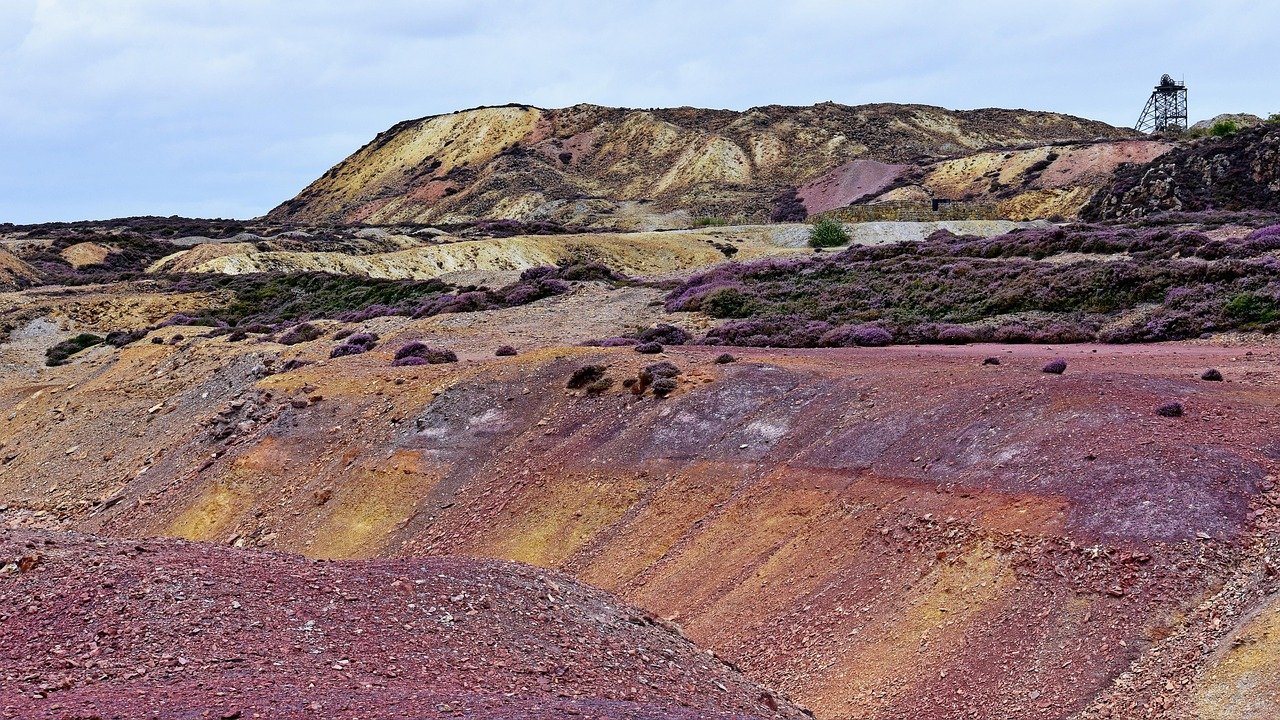 ile zarabia hutnik w kghm